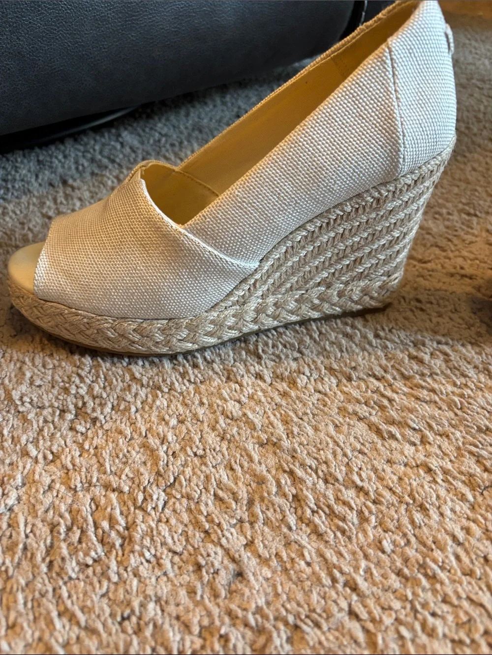 Toms espadrille wedges